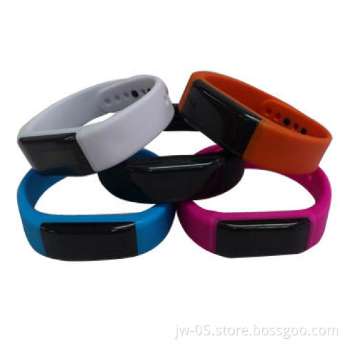 Bluetooth Sports Bracelets, Easy to Wear with Water-resistantNew
